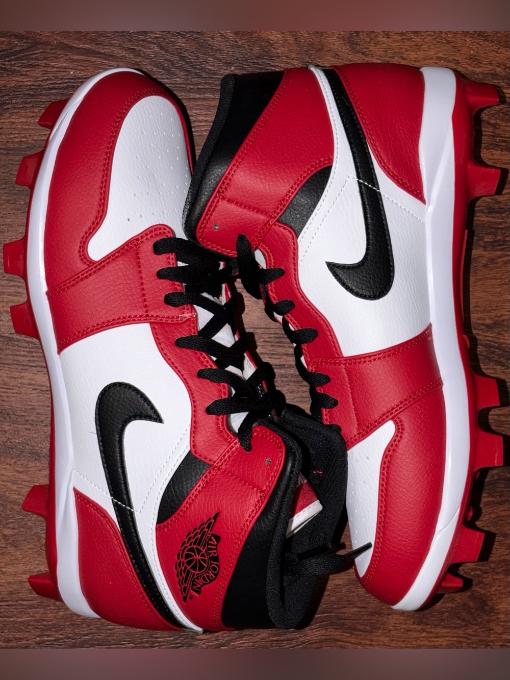 Nike air Jordan 1 OG cleats Chicago size 11.5